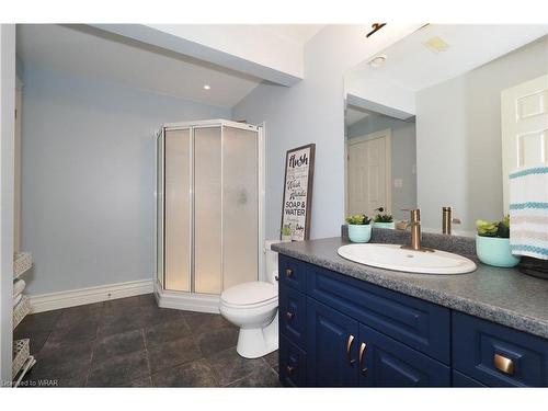 31-260 Deer Ridge Drive, Kitchener, ON - Indoor Photo Showing Bathroom