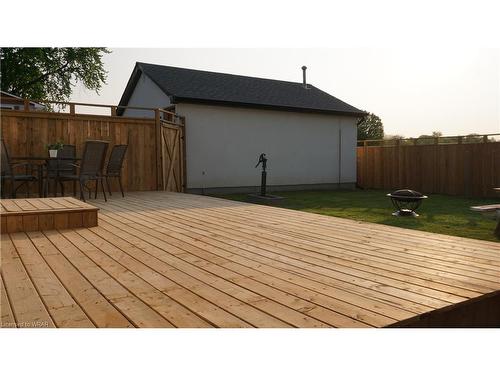 571 Gregory Drive E, Chatham, ON - Outdoor With Deck Patio Veranda With Exterior