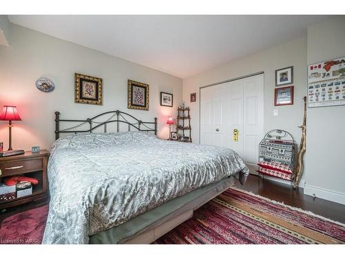 1106-250 Glenridge Drive, Waterloo, ON - Indoor Photo Showing Bedroom