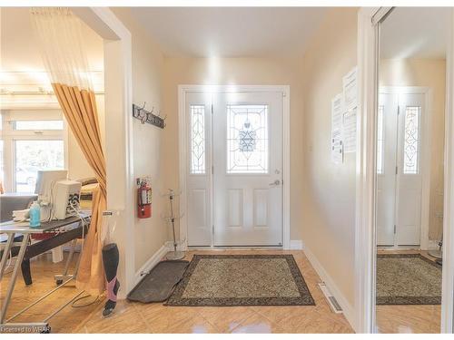 11 Belmont Avenue W, Kitchener, ON - Indoor Photo Showing Other Room