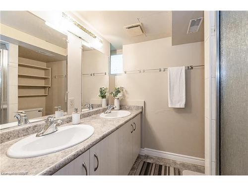 72 Massey Avenue, Kitchener, ON - Indoor Photo Showing Bathroom