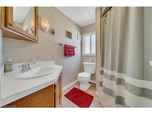 21-580 Beaver Creek Road, Waterloo, ON - Indoor Photo Showing Bathroom