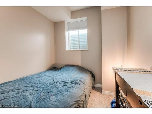 B3-105 Bagot Street, Guelph, ON - Indoor Photo Showing Bedroom