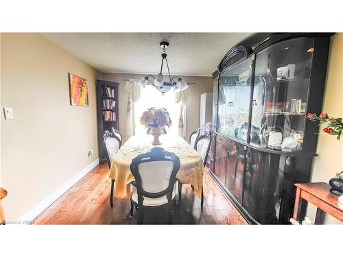 35 Rushbrook Drive, Kitchener, ON - Indoor Photo Showing Dining Room