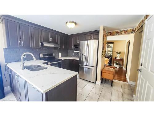 35 Rushbrook Drive, Kitchener, ON - Indoor Photo Showing Kitchen With Double Sink With Upgraded Kitchen