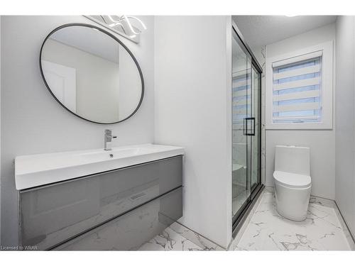 125 Steepleridge Street, Kitchener, ON - Indoor Photo Showing Bathroom