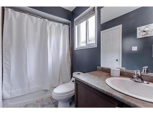 146 Powell Drive, Hamilton, ON - Indoor Photo Showing Bathroom