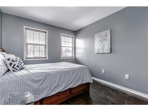 146 Powell Drive, Hamilton, ON - Indoor Photo Showing Bedroom