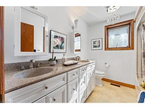 20 Confederation Drive, Niagara-On-The-Lake, ON - Indoor Photo Showing Bathroom