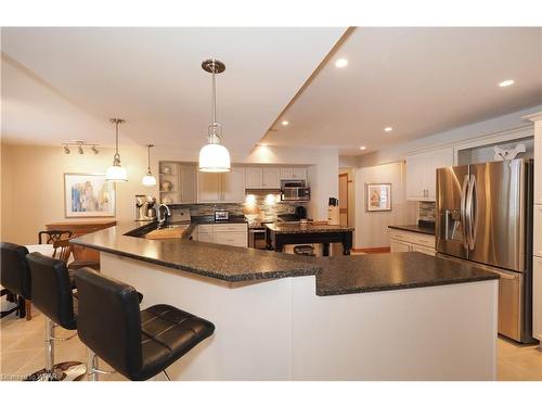 6496 Twelfth Line, Harriston, ON - Indoor Photo Showing Kitchen With Upgraded Kitchen