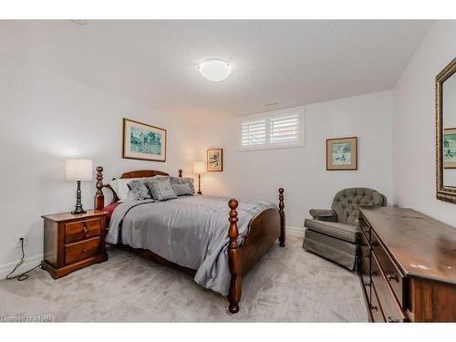 33 Bur Oak Drive, Elmira, ON - Indoor Photo Showing Bedroom