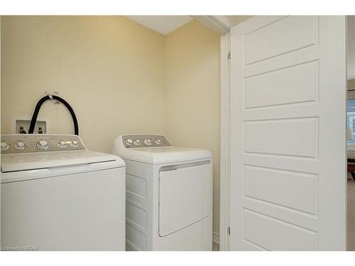 47 Pointer Street, Cambridge, ON - Indoor Photo Showing Laundry Room