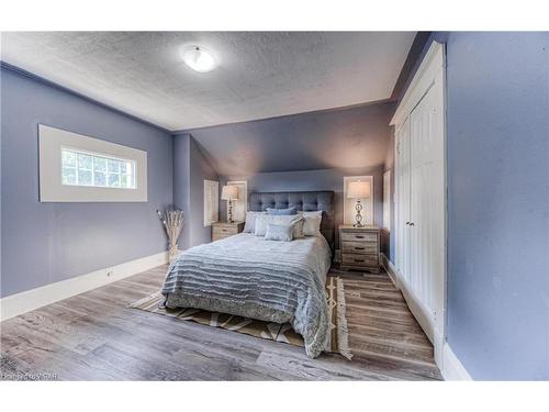 690 Wallace Avenue N, Listowel, ON - Indoor Photo Showing Bedroom