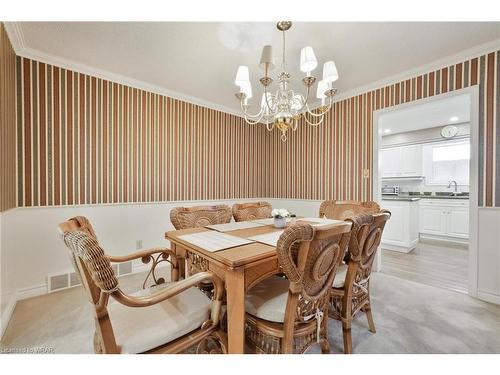 417 Stillmeadow Circle, Waterloo, ON - Indoor Photo Showing Dining Room