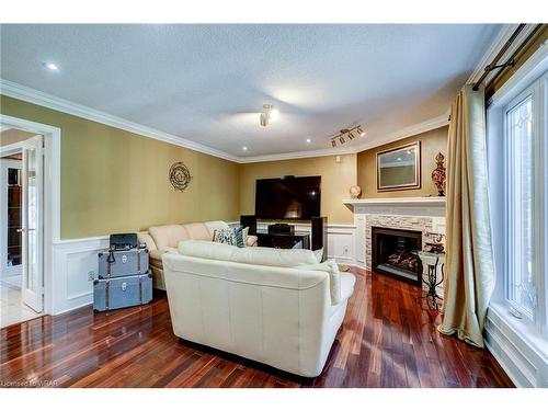 6 Osprey Court, Cambridge, ON - Indoor With Fireplace