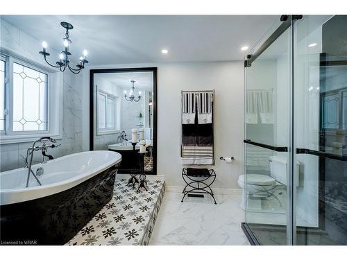 6 Osprey Court, Cambridge, ON - Indoor Photo Showing Bathroom