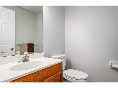43 Canrobert Street, Woodstock, ON - Indoor Photo Showing Bathroom