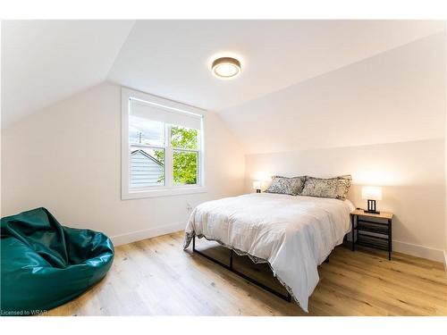 137 Whitley Street, Cambridge, ON - Indoor Photo Showing Bedroom