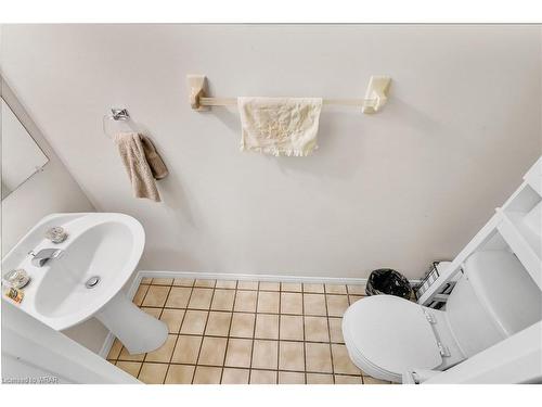 403-300 Keats Way, Waterloo, ON - Indoor Photo Showing Bathroom