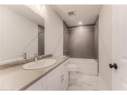 660 Wray Avenue S, Listowel, ON - Indoor Photo Showing Bathroom
