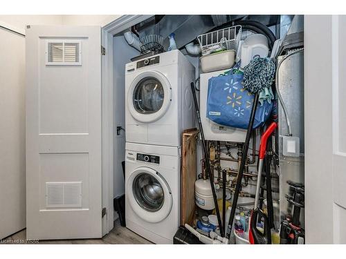 336-110 Fergus Avenue, Kitchener, ON - Indoor Photo Showing Laundry Room