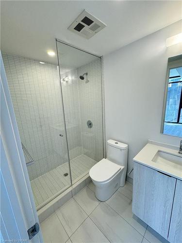 408-1 Jarvis Street, Hamilton, ON - Indoor Photo Showing Bathroom