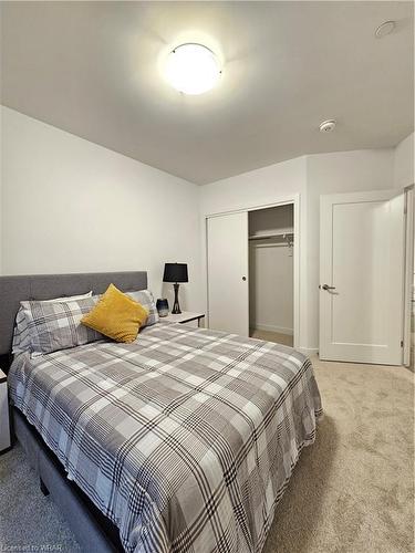 304-1438 Highland Road W, Kitchener, ON - Indoor Photo Showing Bedroom