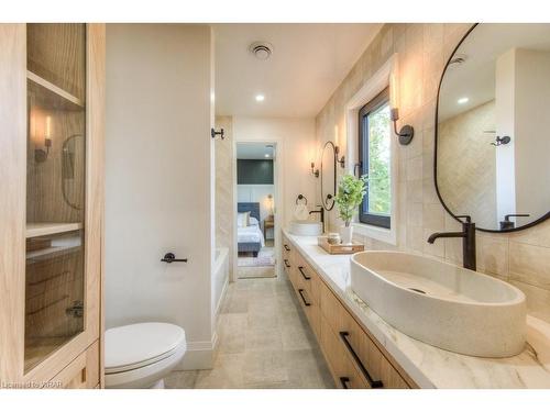 2143 Bleams Road, Wilmot Township, ON - Indoor Photo Showing Bathroom