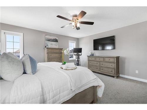 259 Falconridge Drive, Kitchener, ON - Indoor Photo Showing Bedroom