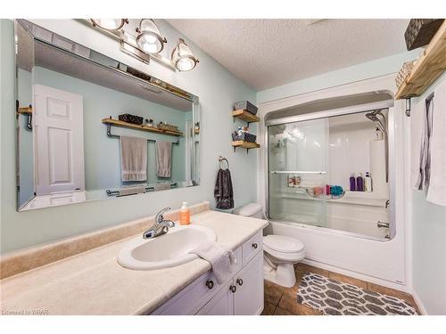 74 Fallowfield Drive, Kitchener, ON - Indoor Photo Showing Bathroom