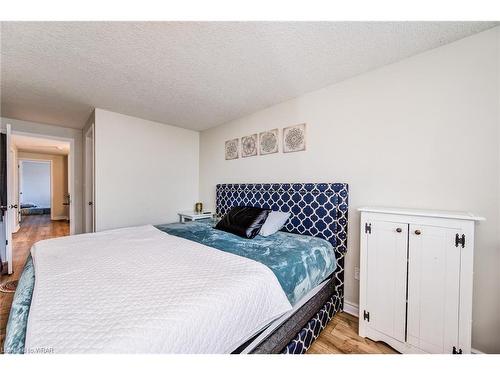 74 Fallowfield Drive, Kitchener, ON - Indoor Photo Showing Bedroom