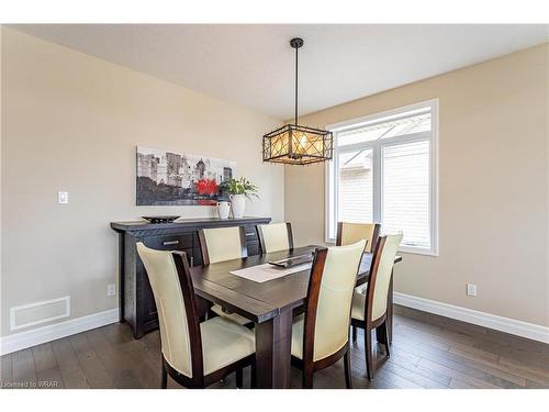 53 Nicoles Trail, Thorndale, ON - Indoor Photo Showing Dining Room