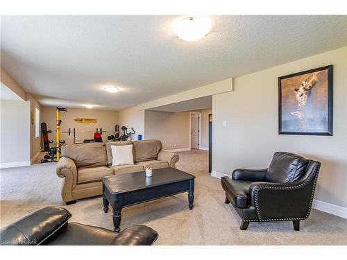 53 Nicoles Trail, Thorndale, ON - Indoor Photo Showing Living Room