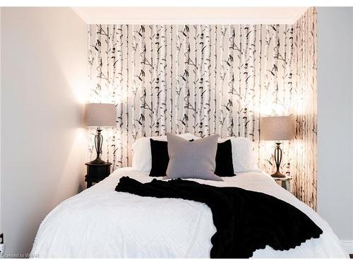 121 Goldgate Crescent, Orangeville, ON - Indoor Photo Showing Bedroom