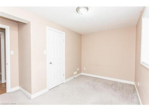 625 Seawind Trail, Waterloo, ON - Indoor Photo Showing Other Room