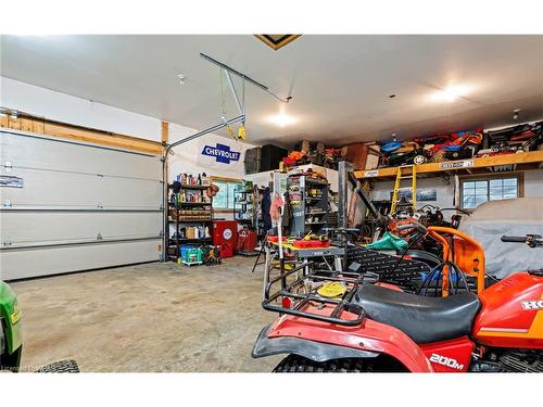 379 Wellington Rd 18, Elora, ON - Indoor Photo Showing Garage