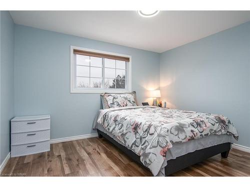 1-108 Woodlawn Road E, Guelph, ON - Indoor Photo Showing Bedroom