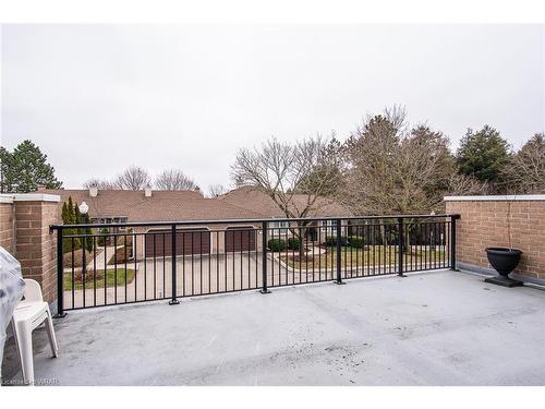 1-108 Woodlawn Road E, Guelph, ON - Outdoor