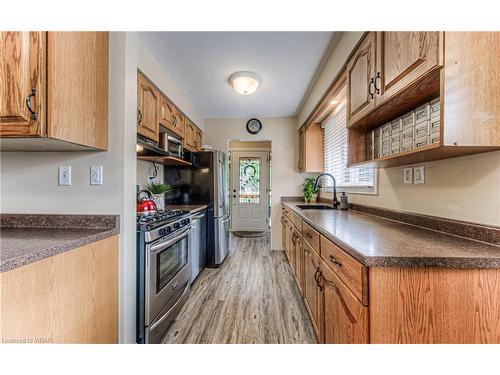 8008 7 Highway, Guelph/Eramosa, ON - Indoor Photo Showing Kitchen