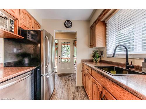8008 7 Highway, Guelph/Eramosa, ON - Indoor Photo Showing Kitchen
