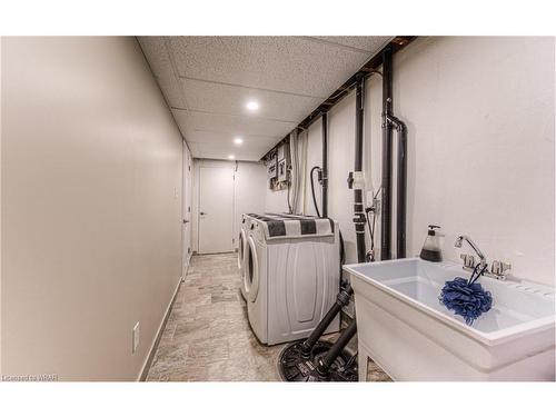 8008 7 Highway, Guelph/Eramosa, ON - Indoor Photo Showing Laundry Room