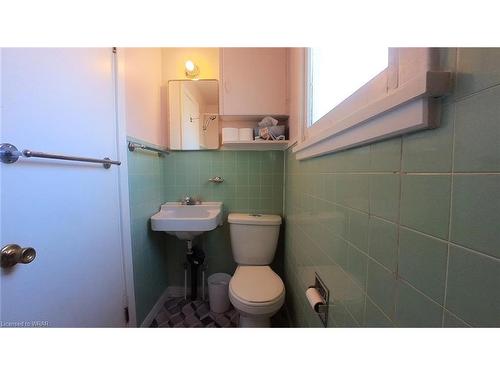 259 Trafalgar Road, Pembroke, ON - Indoor Photo Showing Bathroom