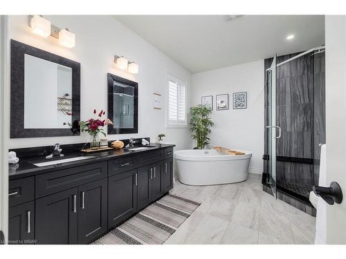 675 Conners Drive, Listowel, ON - Indoor Photo Showing Bathroom