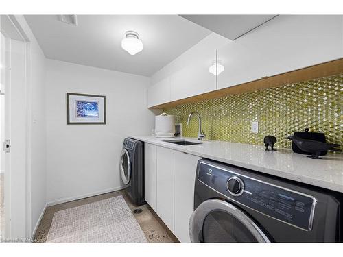 66 Metcalfe Street, Guelph, ON - Indoor Photo Showing Laundry Room