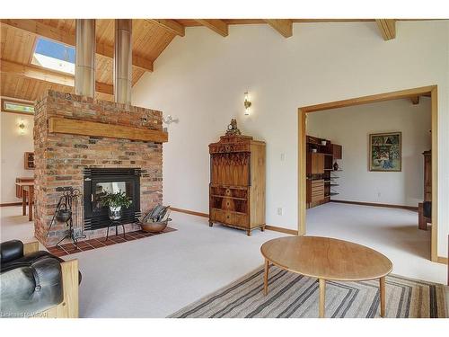 1793 West River Road, Cambridge, ON - Indoor Photo Showing Living Room With Fireplace