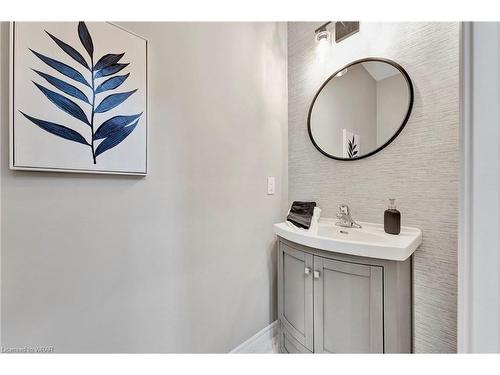 222 Jacob Street E, Tavistock, ON - Indoor Photo Showing Bathroom
