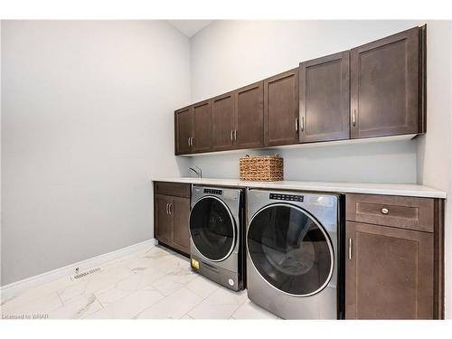 55 Spachman Street Street, Kitchener, ON - Indoor Photo Showing Laundry Room