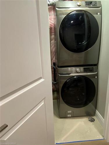 Bsmt Unit#-629 Benninger Drive, Kitchener, ON - Indoor Photo Showing Laundry Room
