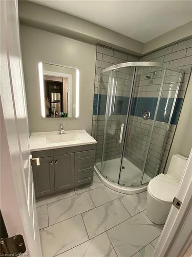 Bsmt Unit#-629 Benninger Drive, Kitchener, ON - Indoor Photo Showing Bathroom