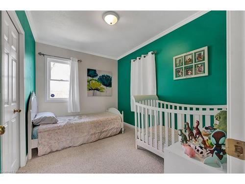 83 Norfolk Avenue, Cambridge, ON - Indoor Photo Showing Bedroom